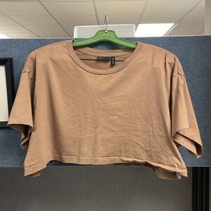 Cropped tan tshirt